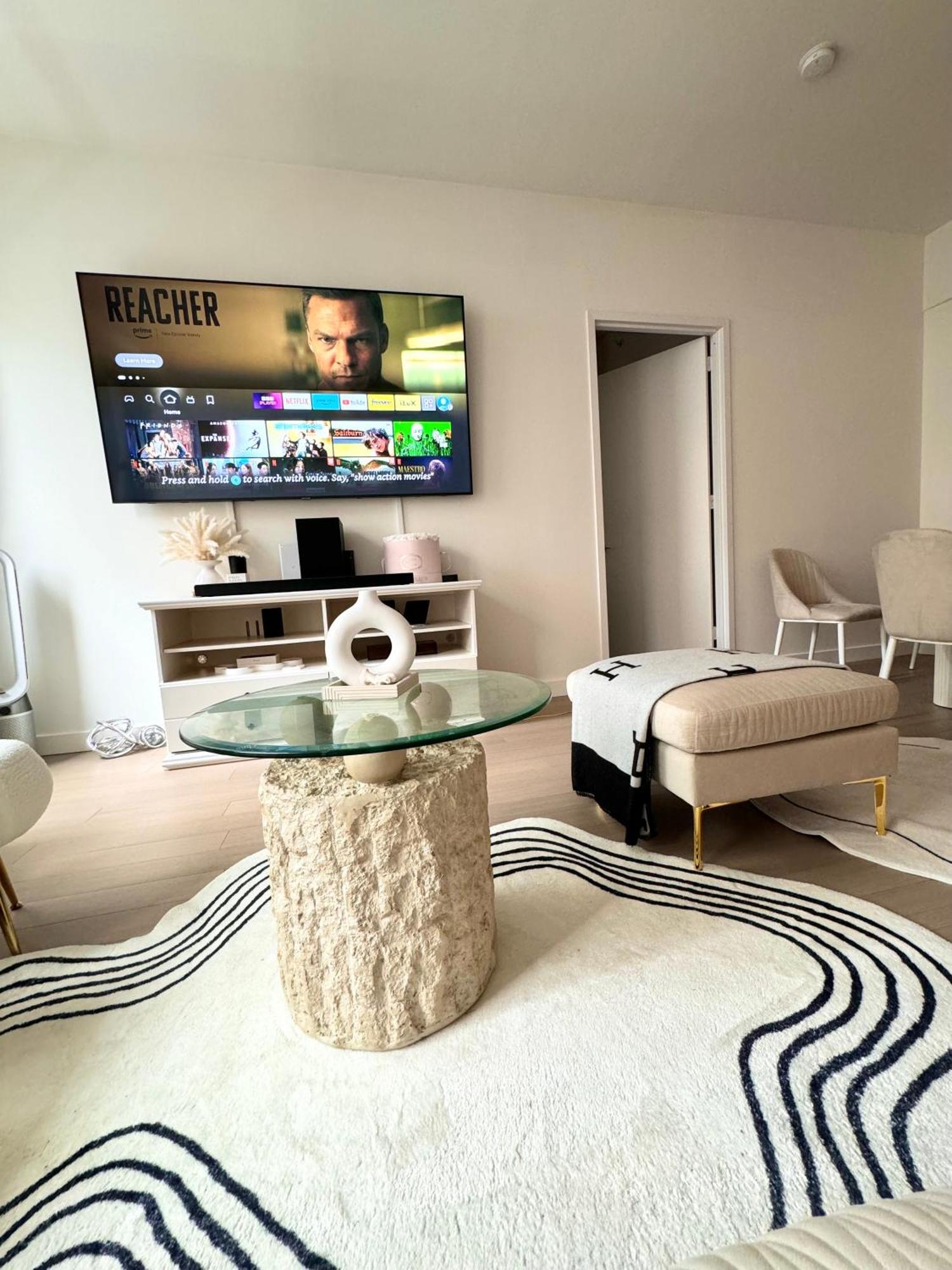 Exquisite Urban Oasis: Luxury 1 Bedroom Retreat In Downtown Manhattan Pangsapuri